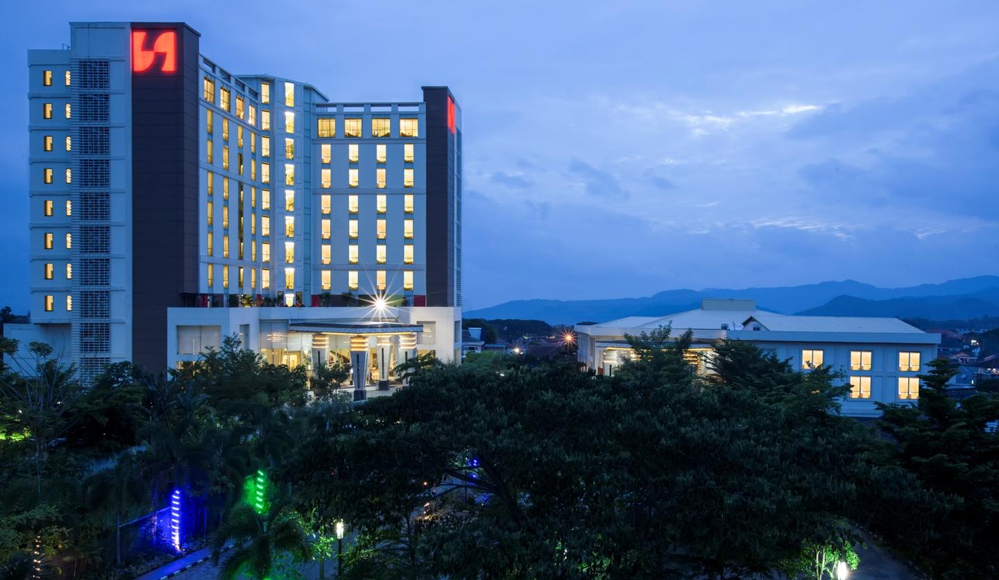 Swiss-Belhotel Lampung Bandar Lampung Exterior photo